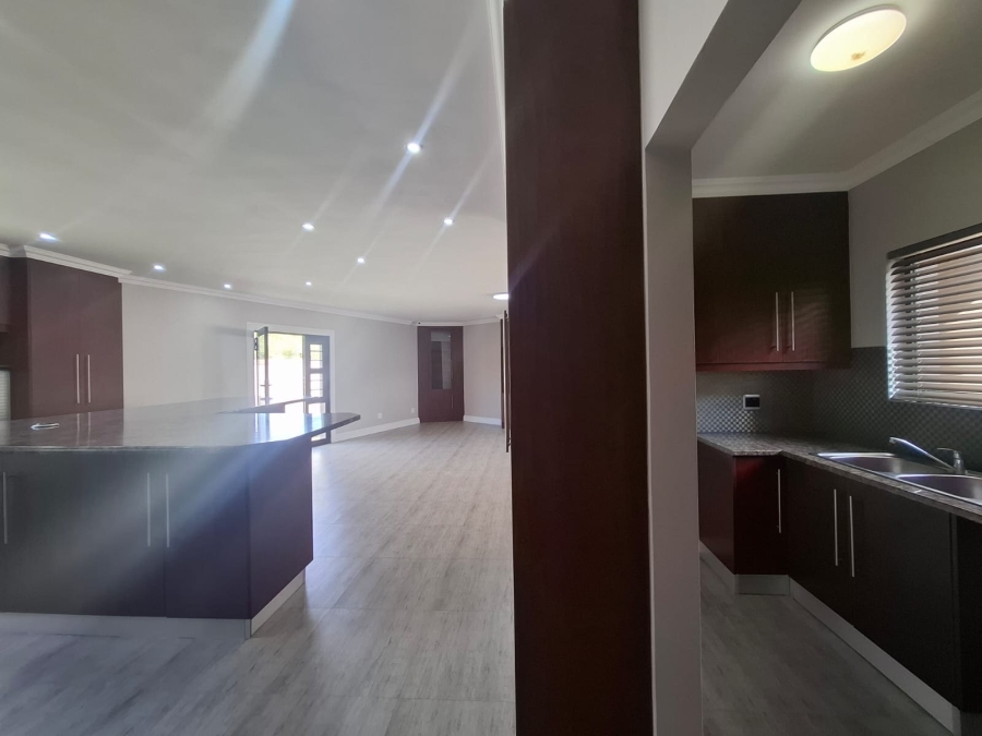 6 Bedroom Property for Sale in Dorchester Heights Eastern Cape